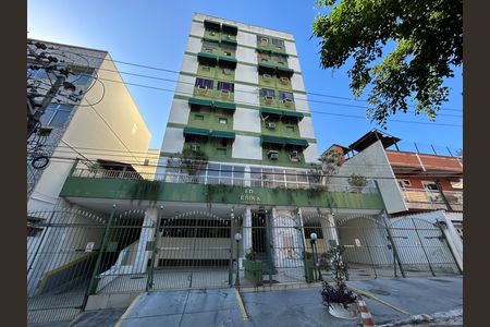 Apartamento para alugar com 54m², 2 quartos e 1 vagaFachada e portaria