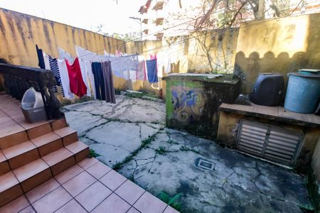 Quintal de casa à venda com 3 quartos, 234m² em Parque das Cigarreiras, Taboão da Serra