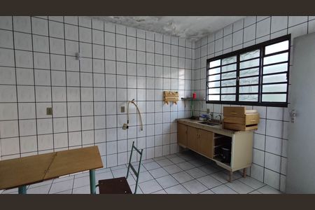 Edícula - Cozinha de casa à venda com 2 quartos, 70m² em Vila Danubio Azul, São Paulo