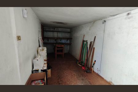 Garagem de casa à venda com 2 quartos, 70m² em Vila Danubio Azul, São Paulo
