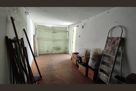 Garagem de casa à venda com 2 quartos, 70m² em Vila Danubio Azul, São Paulo