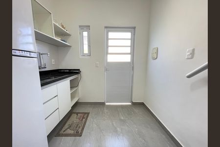 Studio Sala/Cozinha de kitnet/studio para alugar com 1 quarto, 24m² em Cidade São Francisco, São Paulo