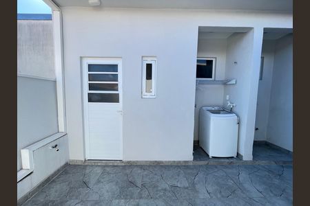 Fachada Kitnet 05 de kitnet/studio para alugar com 1 quarto, 24m² em Cidade São Francisco, São Paulo