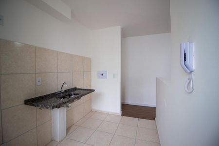 Cozinha de apartamento para alugar com 2 quartos, 49m² em Chácaras Reunidas São Jorge, Sorocaba