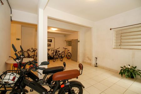 Apartamento para alugar com 139m², 2 quartos e 1 vaga Apartamento para alugar com 139m², 2 quartos e 1 vagaÁrea Comum - Salão de Festas e Bicicletário