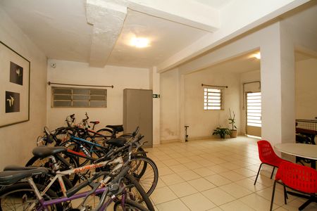 Apartamento para alugar com 139m², 2 quartos e 1 vaga Apartamento para alugar com 139m², 2 quartos e 1 vagaÁrea Comum - Salão de Festas e Bicicletário