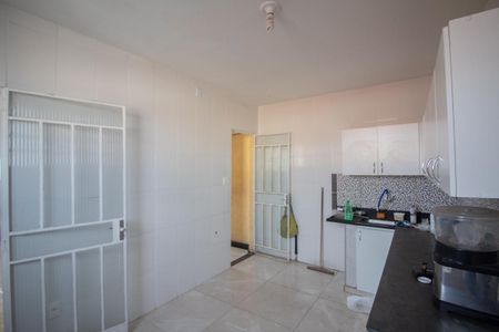 Casa à venda com 180m², 4 quartos e 2 vagas Casa à venda com 180m², 4 quartos e 2 vagasCozinha