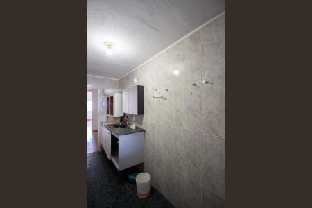 Casa à venda com 180m², 4 quartos e 2 vagas Casa à venda com 180m², 4 quartos e 2 vagasBanheiro 1