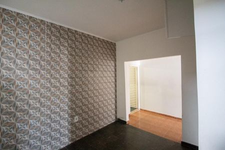 Casa à venda com 180m², 4 quartos e 2 vagas Casa à venda com 180m², 4 quartos e 2 vagasSala de Jantar