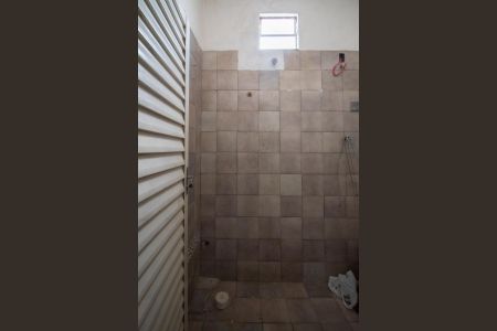 Casa à venda com 180m², 4 quartos e 2 vagas Casa à venda com 180m², 4 quartos e 2 vagasBanheiro 2