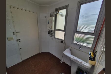 Área de serviço de apartamento à venda com 1 quarto, 136m² em Real Parque, São Paulo