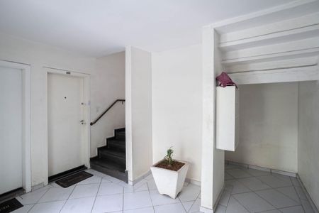 Entrada de apartamento à venda com 2 quartos, 47m² em Cândida Ferreira, Contagem