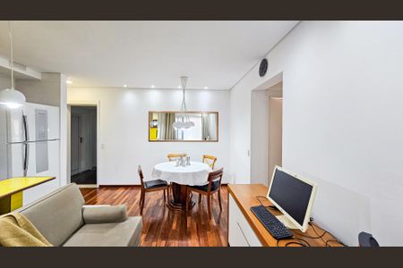 Sala de apartamento para alugar com 2 quartos, 54m² em Umuarama, Osasco