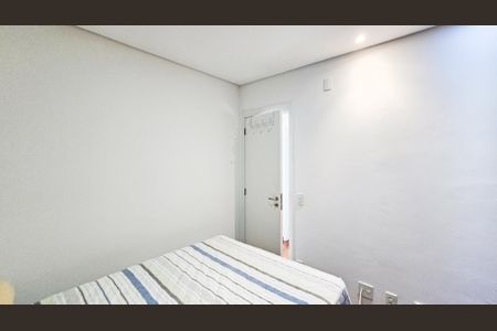 Quarto 2 de apartamento para alugar com 2 quartos, 54m² em Umuarama, Osasco