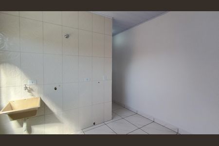 Área de Serviço de casa para alugar com 2 quartos, 65m² em Cidade Miguel Badra (gleba 02), Suzano
