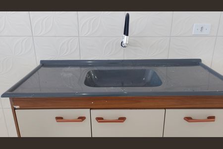 Cozinha  de casa para alugar com 2 quartos, 65m² em Cidade Miguel Badra (gleba 02), Suzano
