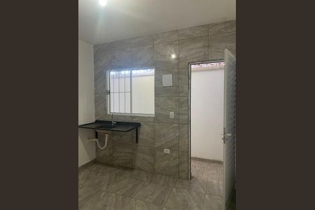 Casa para alugar com 1 quarto, 60m² em Baronesa, São Paulo