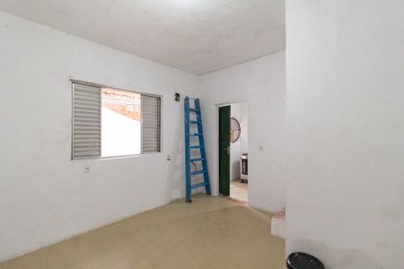 Quarto de casa para alugar com 1 quarto, 30m² em Vila Creti, Carapicuíba