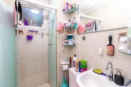 Banheiro de apartamento à venda com 2 quartos, 56m² em Vila Amélia, São Paulo
