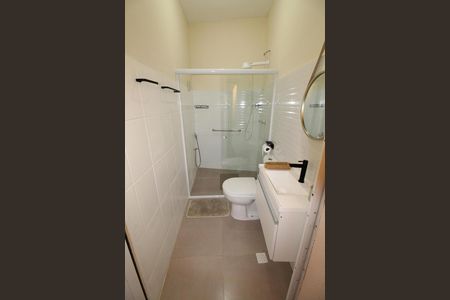 Banheiro de kitnet/studio para alugar com 1 quarto, 28m² em Vila Industrial, São José dos Campos