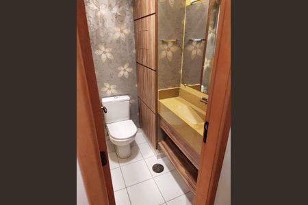 Apartamento para alugar com 114m², 4 quartos e 2 vagas Apartamento para alugar com 114m², 4 quartos e 2 vagasBanheiro