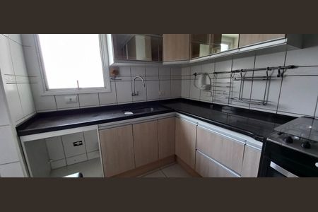 Apartamento para alugar com 114m², 4 quartos e 2 vagas Apartamento para alugar com 114m², 4 quartos e 2 vagasCozinha