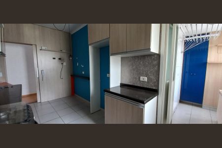 Apartamento para alugar com 114m², 4 quartos e 2 vagas Apartamento para alugar com 114m², 4 quartos e 2 vagasCozinha
