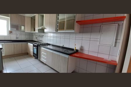 Apartamento para alugar com 114m², 4 quartos e 2 vagas Apartamento para alugar com 114m², 4 quartos e 2 vagasCozinha