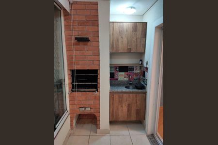 Apartamento para alugar com 114m², 4 quartos e 2 vagas Apartamento para alugar com 114m², 4 quartos e 2 vagasCozinha