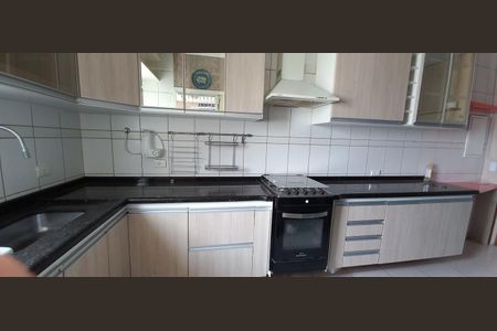 Apartamento para alugar com 114m², 4 quartos e 2 vagas Apartamento para alugar com 114m², 4 quartos e 2 vagasCozinha