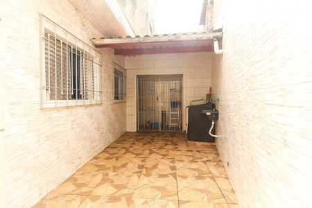 Casa à venda com 125m², 2 quartos e 2 vagas Casa à venda com 125m², 2 quartos e 2 vagasQuintal