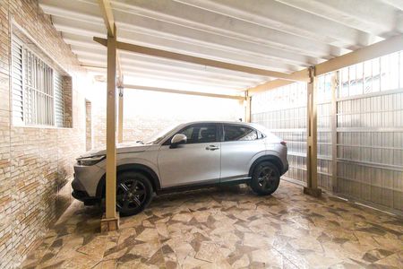 Garagem de casa à venda com 2 quartos, 125m² em Vila Helena, São Paulo
