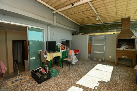 Churrasqueira de casa para alugar com 3 quartos, 120m² em Novo Progresso, Contagem