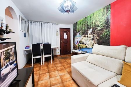 Apartamento à venda com 50m², 2 quartos e 1 vaga Apartamento à venda com 50m², 2 quartos e 1 vagaSala