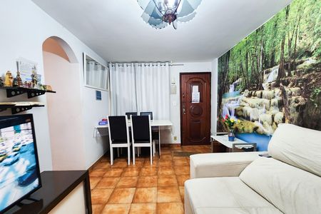 Apartamento à venda com 50m², 2 quartos e 1 vaga Apartamento à venda com 50m², 2 quartos e 1 vagaSala