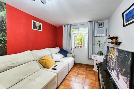 Apartamento à venda com 50m², 2 quartos e 1 vaga Apartamento à venda com 50m², 2 quartos e 1 vagaSala