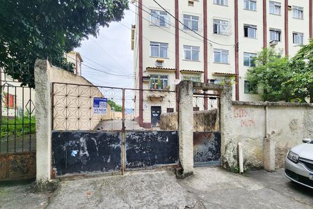 Apartamento à venda com 50m², 2 quartos e 1 vaga Apartamento à venda com 50m², 2 quartos e 1 vagaFachada