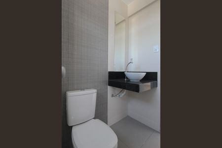 Banheiro Social de apartamento para alugar com 3 quartos, 89m² em Candelária, Belo Horizonte