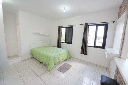 Apartamento para alugar com 1 quarto, 39m² em Areão, Taubaté