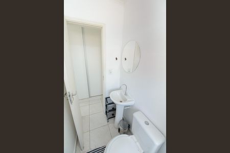 Banheiro de apartamento para alugar com 1 quarto, 39m² em Areão, Taubaté