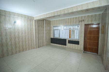 Área externa de casa à venda com 2 quartos, 60m² em Vila Oratorio, São Paulo