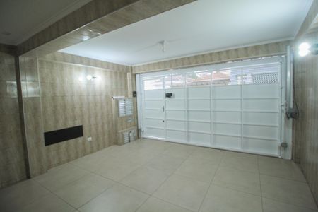 Área externa de casa à venda com 2 quartos, 60m² em Vila Oratorio, São Paulo
