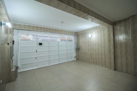 Área externa de casa à venda com 2 quartos, 60m² em Vila Oratorio, São Paulo