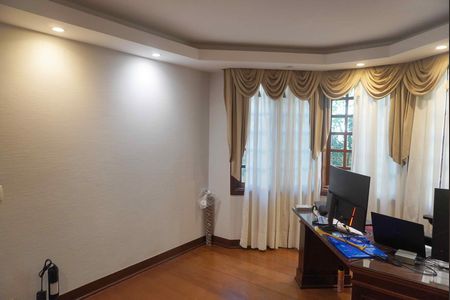 Escritório de casa de condomínio para alugar com 3 quartos, 811m² em Residencial Zero (tambore), Santana de Parnaíba