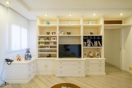 Apartamento à venda com 590m², 3 quartos e 5 vagasQuarto