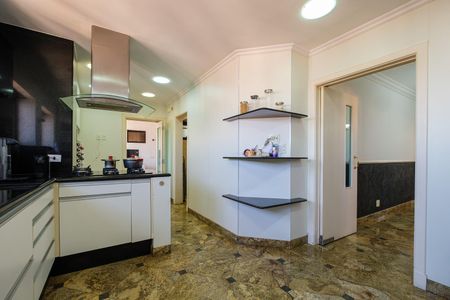 Apartamento à venda com 590m², 3 quartos e 5 vagasCozinha