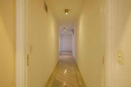 Apartamento à venda com 590m², 3 quartos e 5 vagasCorredor