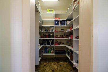 Apartamento à venda com 590m², 3 quartos e 5 vagasDespensa