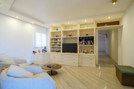 Apartamento à venda com 590m², 3 quartos e 5 vagasQuarto