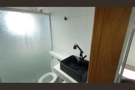 Banheiro de apartamento à venda com 2 quartos, 50m² em Jardim Vergueiro, São Paulo